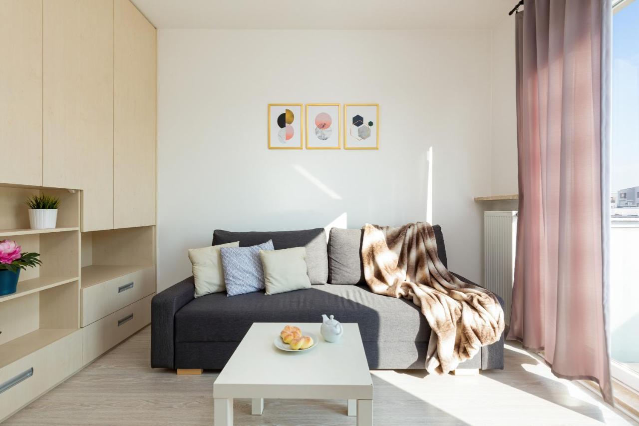 ורשה Metro Bielany Apartments By Noclegi Renters מראה חיצוני תמונה