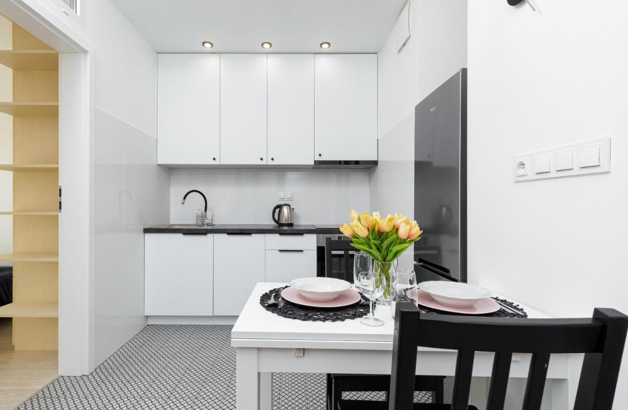 ורשה Metro Bielany Apartments By Noclegi Renters מראה חיצוני תמונה